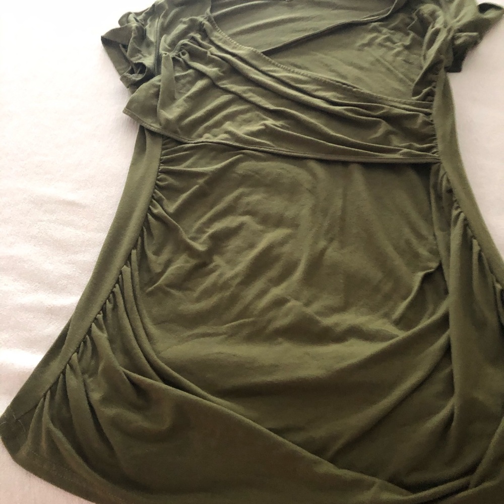 Shot sleeve woman’s blouse